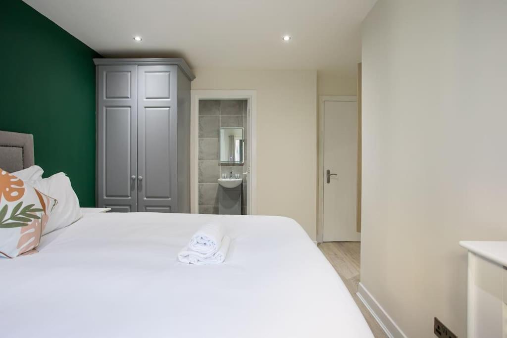 Luxury, Sleeps 6, City Centre Belfast Exterior foto