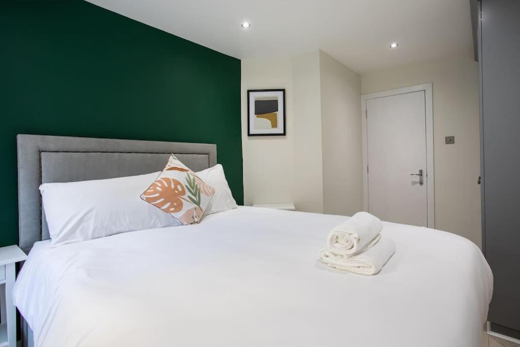 Luxury, Sleeps 6, City Centre Belfast Exterior foto